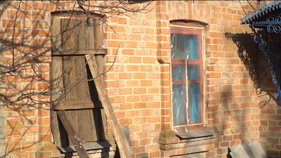 “Обстрілюють кожен день”: як живуть в селі Новоданилівка в чотирьох кілометрах від лінії фронту “Обстрілюють кожен день”: як живуть в селі Новоданилівка в чотирьох кілометрах від лінії фронту