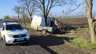 У ДТП в Одеській області загинув 19-річний пасажир, двох людей госпіталізували