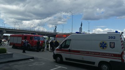 Мінування мосту "Метро" у Києві: поліція затримала "підривника"