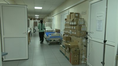 Травмованого від обстрілу Новоселівки хлопчика лікують у Запорізькій лікарні. Як почувається дитина