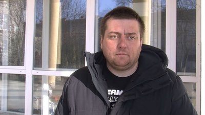 Одяг, засоби гігієни й іграшки: як допомагають переселенцям у волонтерському центрі в Луцьку