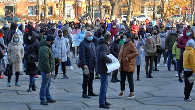 Протести на площі біля ОДА Протести на площі біля ОДА