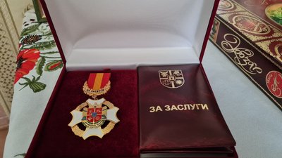 Сторічний житомирянин Віктор Поліщук без окулярів читає книги, користується інтернетом і мандрує Сторічний житомирянин Віктор Поліщук без окулярів читає книги, користується інтернетом і мандрує