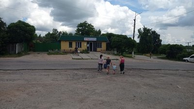 "Живемо одним днем" – мешканці Юнаківки про життя за десять кілометрів від Росії "Живемо одним днем" – мешканці Юнаківки про життя за десять кілометрів від Росії