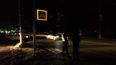 У Чернігові до кінця тижня освітлять пішохідний перехід, де збили на смерть немовля У Чернігові до кінця тижня освітлять пішохідний перехід, де збили на смерть немовля
