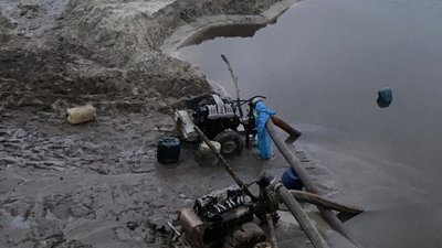 Рівненщина: правоохоронці виявили групу старателів на території держлісгоспу Рівненщина: правоохоронці виявили групу старателів на території держлісгоспу