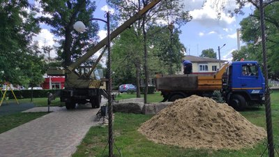 У Чугуєві на Харківщині облаштовують укриття в місцях скупчення людей