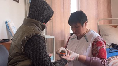 Фельдшерка Надія Романюк