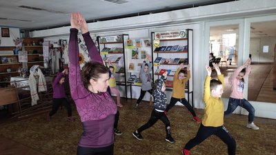 Казкотерапія, гімнастика і йога для дітей: у луцькій бібліотеці – заняття з психологічної підтримки Казкотерапія, гімнастика і йога для дітей: у луцькій бібліотеці – заняття з психологічної підтримки