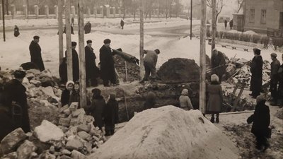 Січень 1960 року. Підготовка фундементу для пам'ятника Леніну. Січень 1960 року. Підготовка фундементу для пам'ятника Леніну.