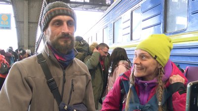 "Ми втратили усе, що мали": історії евакуйованих з Маріуполя до Львова "Ми втратили усе, що мали": історії евакуйованих з Маріуполя до Львова