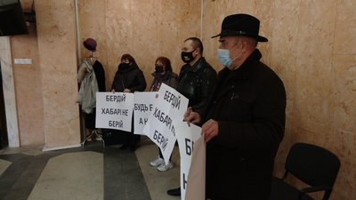 У Рівному через суд добиваються демонтажу пам'ятника у центрі міста У Рівному через суд добиваються демонтажу пам'ятника у центрі міста