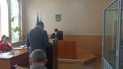 Суд відправив водія, який на смерть збив двох малолітніх дітей, на два місяці під варту