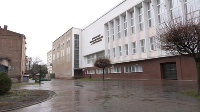 В університетах Івано-Франківська бракує студентів на спеціальностях фізика, хімія та біологія В університетах Івано-Франківська бракує студентів на спеціальностях фізика, хімія та біологія