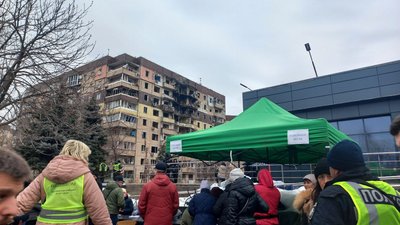 Що відбувається на місці атаки у Кривому Розі – фоторепортаж