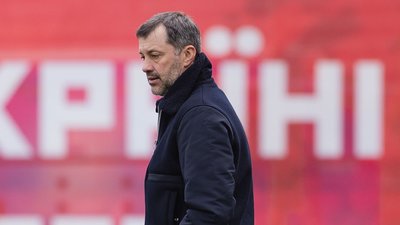 "Встромили ножа в спину". Тренер "Вереса" Юрій Вірт пішов з команди після збереження місця в УПЛ