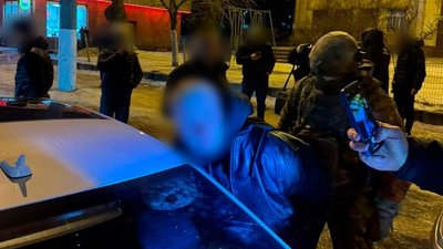 У Чугуївському районі затримали двох чоловіків