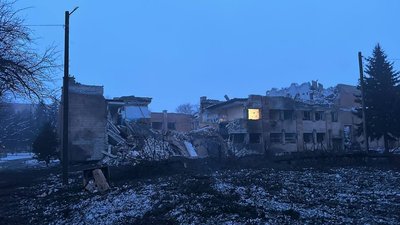 Пошкоджені поліклініка та газопровід. Росіяни обстріляли чотири населених пункти Харківщини у ніч на 12 лютого