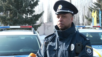 "Ми служимо не за гроші, а заради людей": поліцейські громад Харкова отримали нові авто