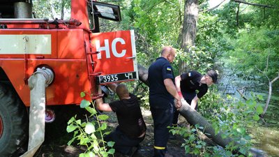 Висока вода: на території садиб у Дніпрі — по пів метра води