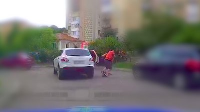 Втікали на авто, а потім пішки. Що відомо про затримання у центрі Рівного