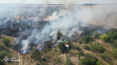 пожежа у селі Сербка, горять дачні будинки у Сербці