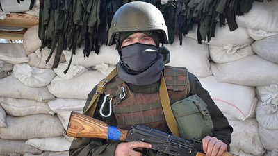 Нацгвардієць з Волині після початку повномасштабної війни почав вишивати ікони з бісеру Нацгвардієць з Волині після початку повномасштабної війни почав вишивати ікони з бісеру