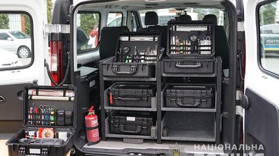 В автомобілі є все необхідне для якісного виконання роботи експертів. В автомобілі є все необхідне для якісного виконання роботи експертів.