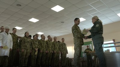 Прикордонники отримали кваліфікацію “Військовий кухар” Прикордонники отримали кваліфікацію “Військовий кухар”