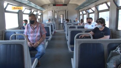 У Дніпрі відновили рух 4-х приміських електричок