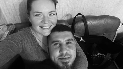 "Мріємо, що скоро будемо разом щодня": історія кохання військового та його дружини з Дніпра