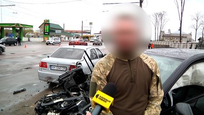 У Житомирі внаслідок ДТП пошкоджено електроопору: через аварію у мікрорайоні відключили електрику У Житомирі внаслідок ДТП пошкоджено електроопору: через аварію у мікрорайоні відключили електрику