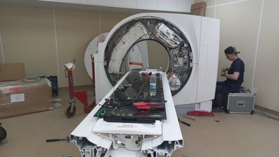 У полтавському онкодиспансері встановили лінійний прискорювач У полтавському онкодиспансері встановили лінійний прискорювач
