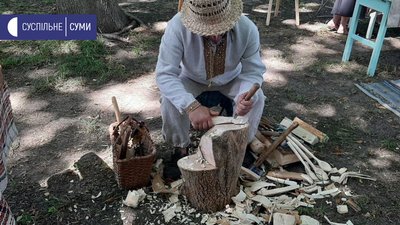 Реконструкція побуту та їжі козаків 17 століття: на Сумщині стартував фестиваль "Козацький родослав" Реконструкція побуту та їжі козаків 17 століття: на Сумщині стартував фестиваль "Козацький родослав"
