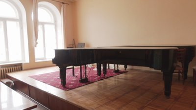 Обігріватимуть роялі: як у Харківському університеті мистецтв готуються до зими Обігріватимуть роялі: як у Харківському університеті мистецтв готуються до зими