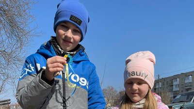 На потреби Збройних сил України діти у Луцьку віддали свої заощадження