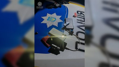 Неповнолітнього хлопця, якого підозрюють у скоєнні грабежу, затримали у Чернігові