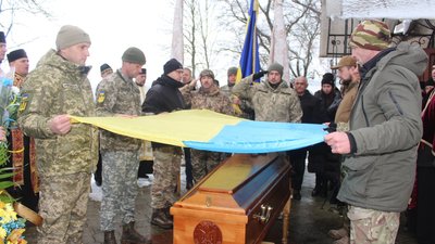 На Тернопільщині провели в останню дорогу загиблих військовослужбовців