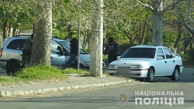 За розбій - до 10-ти років: у Херсоні затримали злочинну групу За розбій - до 10-ти років: у Херсоні затримали злочинну групу