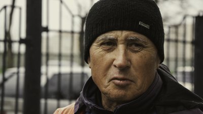 Ракета на кладовище в Одесі: що розповіли люди, які прийшли на могили рідних. ВІДЕО Ракета на кладовище в Одесі: що розповіли люди, які прийшли на могили рідних. ВІДЕО
