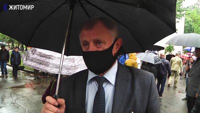 На Житомирщину прибув літак з тілами загиблих під Чугуєвом курсантів (ОНОВЛЮЄТЬСЯ) На Житомирщину прибув літак з тілами загиблих під Чугуєвом курсантів (ОНОВЛЮЄТЬСЯ)