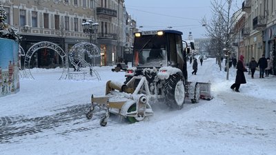 67 людей травмувалися через ожеледицю в Ужгороді 9-11 січня 67 людей травмувалися через ожеледицю в Ужгороді 9-11 січня