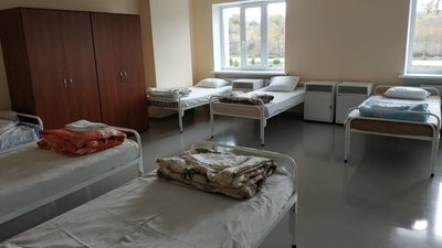 Наразі у лікарні облаштували 220 місць для стаціонарного лікування пацієнтів Наразі у лікарні облаштували 220 місць для стаціонарного лікування пацієнтів