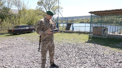 Обмеження на в'їзд чоловіків віком від 18 до 60 років