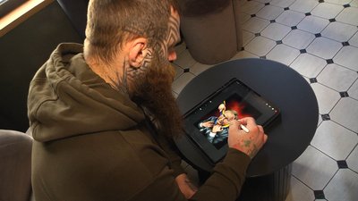 Хмельницький художник створює серію картин під назвою "Мрії українців"