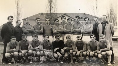 Степан Рибак у складі команди івано-франківського "Спартака" у 1971 на зборах у Чопі Степан Рибак у складі команди івано-франківського "Спартака" у 1971 на зборах у Чопі