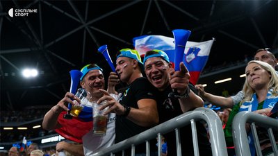 Дудки, заповнені трибуни на матчах своїх та "хто не скаче". Як проходить чемпіонат світу з волейболу в Словенії