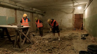 Облаштування укриття у Мені на Чернігівщині: як проходить робота