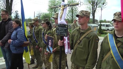 У Житомирі попрощалися з військовим 13 окремого десантно-штурмового батальйону Дмитром Надолинським