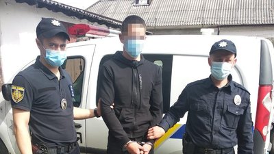 На Львівщині юнак стріляв у поліцейського та двох лісничих